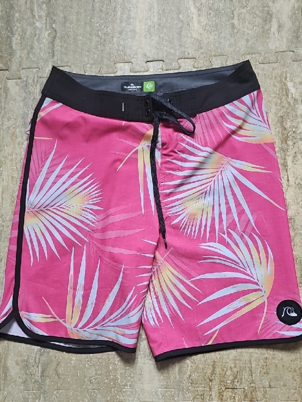 Quiksilver HighlineMen's Pink Tropical Palm Board Shorts